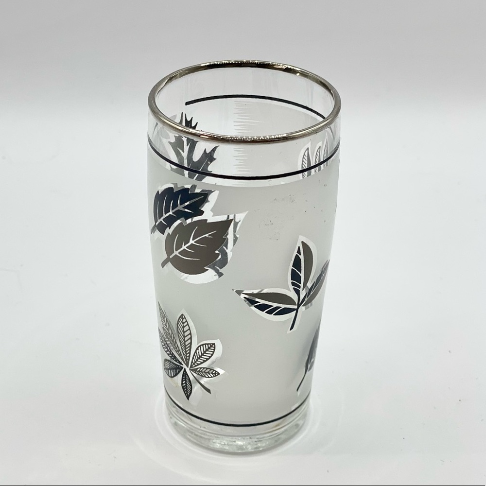 *VINTAGE* Libbey Frosted Glass Silver Leaf Juice Glass